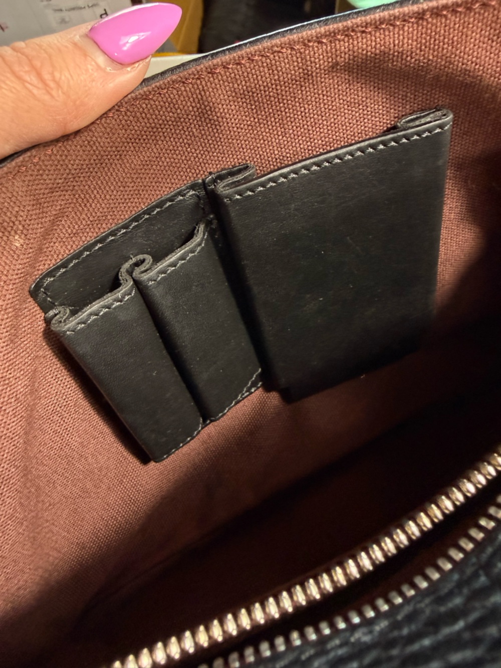 Salvatore‎ Ferragamo clutch bag black pebbled leather vintage foldover pouch - Picture 9 of 11